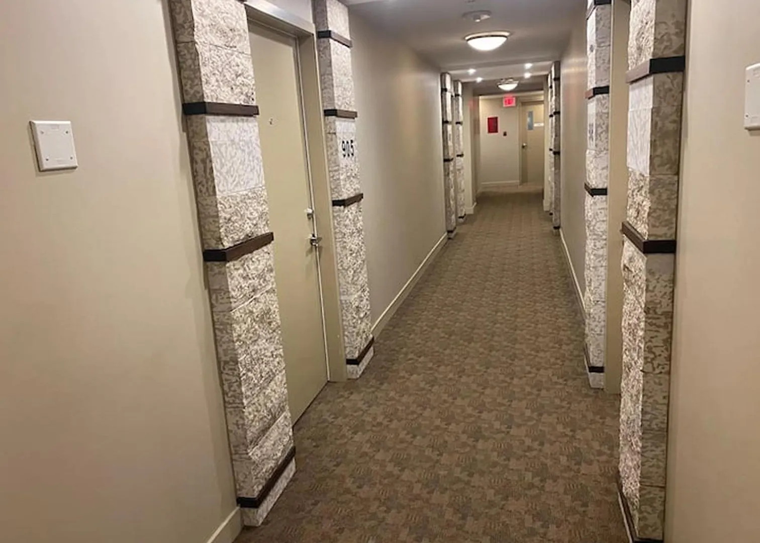 Spacious Apartment Near Stampede & Train Station Calgary